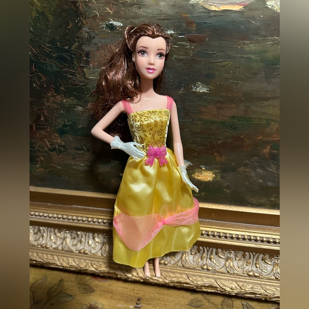 Mattel Disney Princess Sparkle Belle Beauty and Beast Doll 2012 Beautiful Barbie